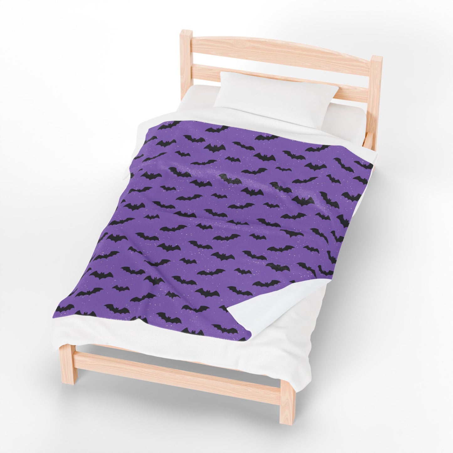 Purple Bat Plush Blanket, Cozy Halloween Throw with Cute Bat Design, Gothic Spooky Decor Gift