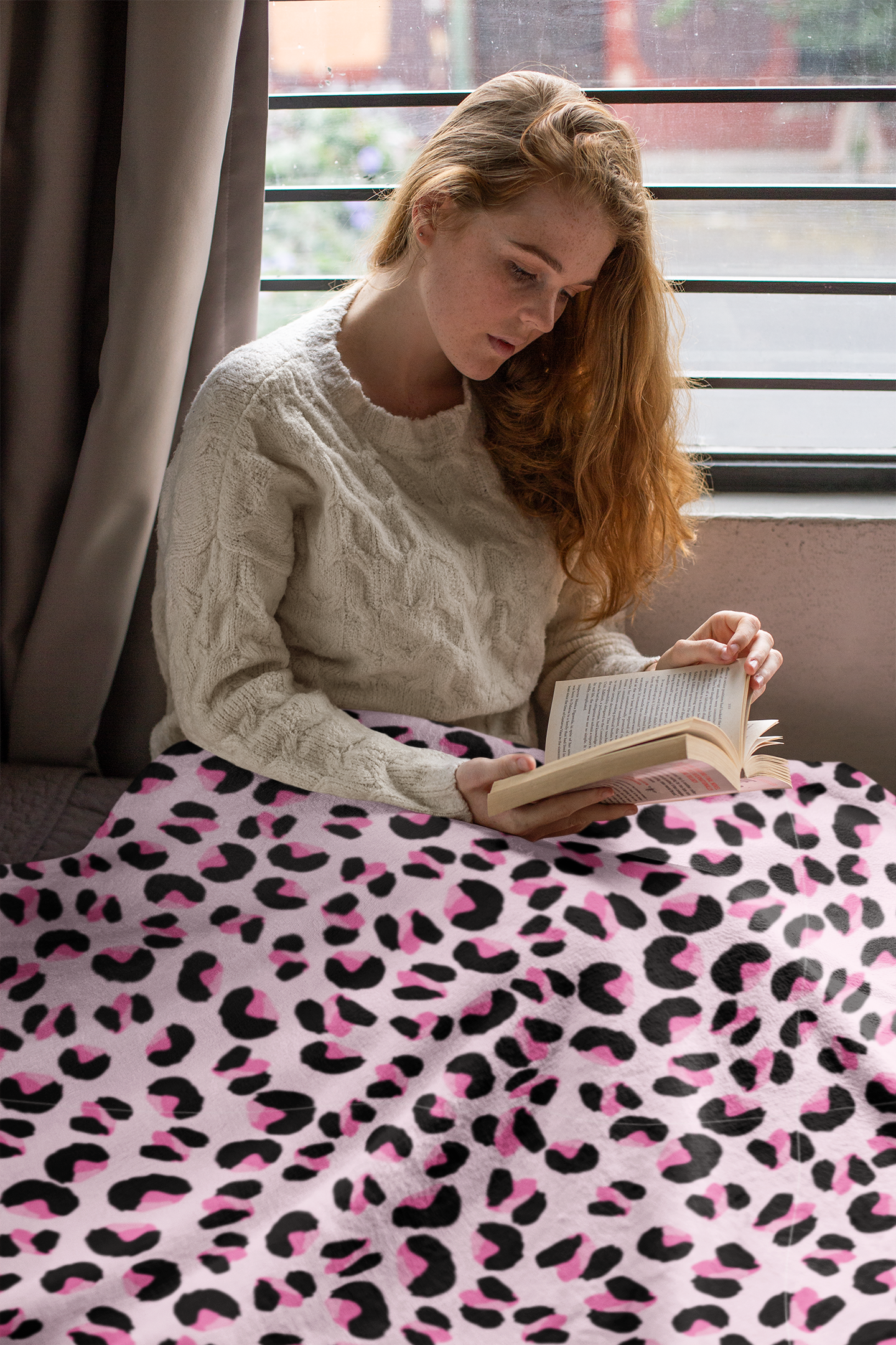Pink Leopard Print Plush Blanket | Cozy Throw for Home, Perfect Gift for Kids, Living Room Decor