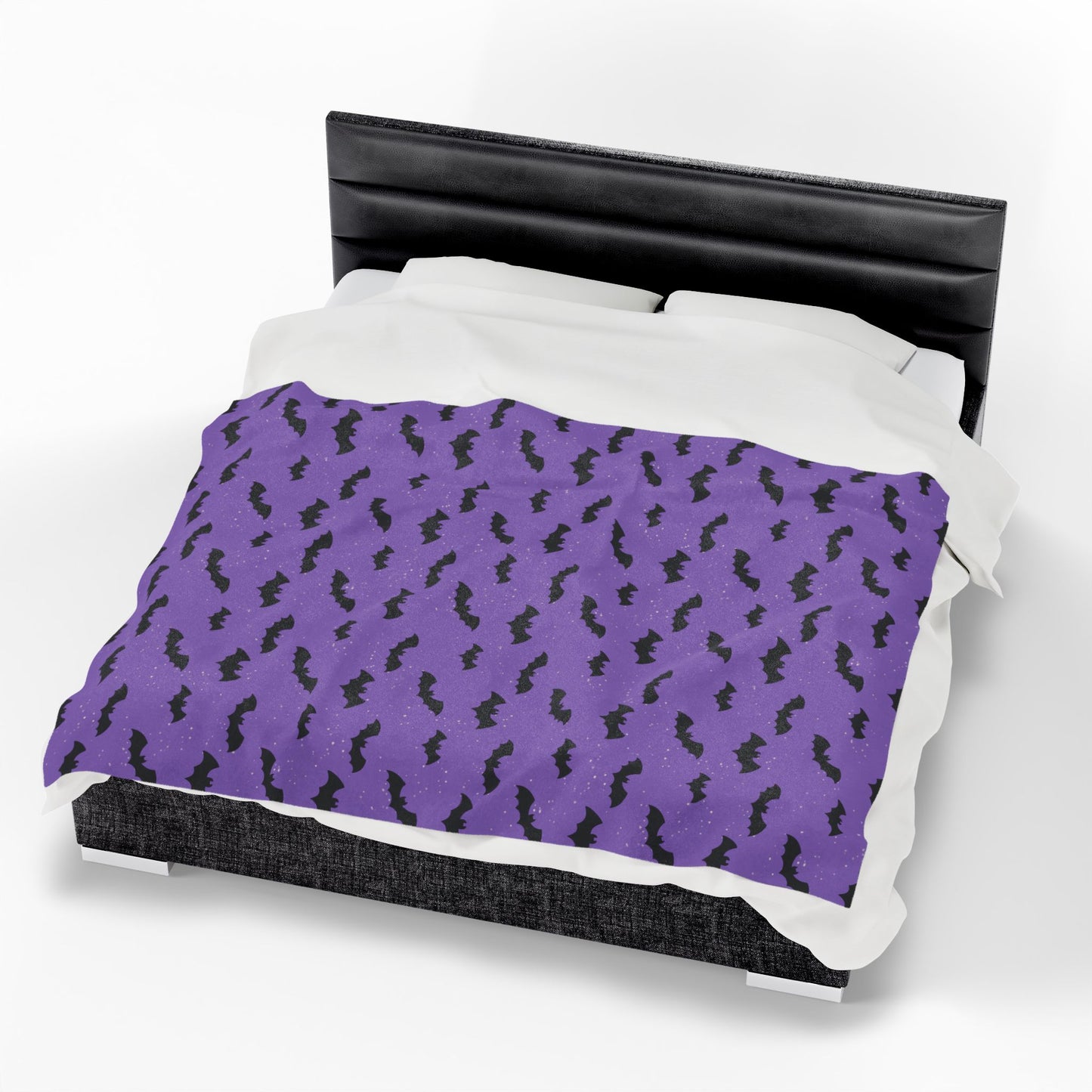 Purple Bat Plush Blanket, Cozy Halloween Throw with Cute Bat Design, Gothic Spooky Decor Gift