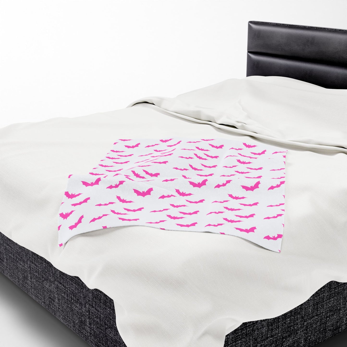 Pink Bat Blanket, White Plush Throw Blanket, Cute Halloween Blanket, Cozy Soft Bat Decor Gift