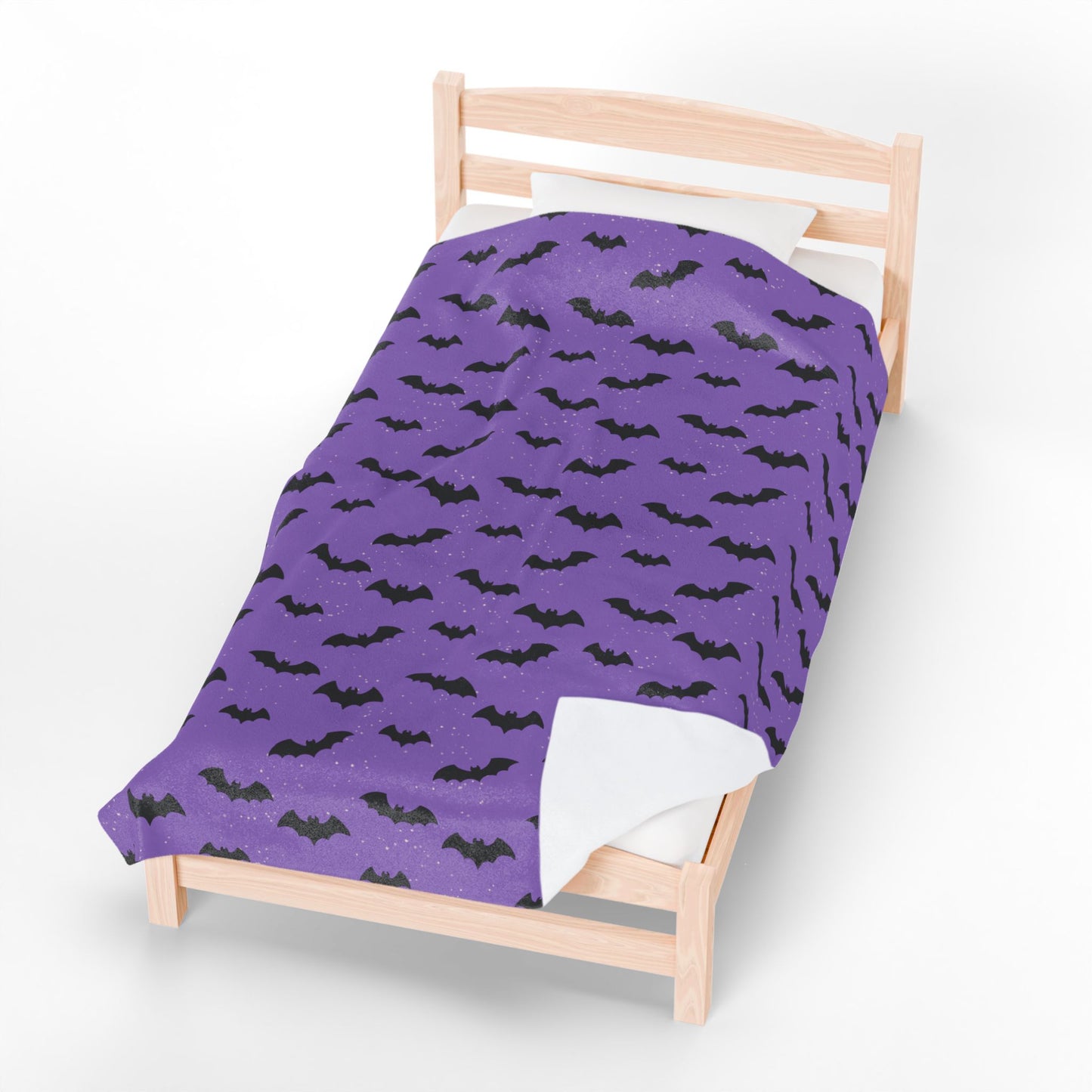 Purple Bat Plush Blanket, Cozy Halloween Throw with Cute Bat Design, Gothic Spooky Decor Gift