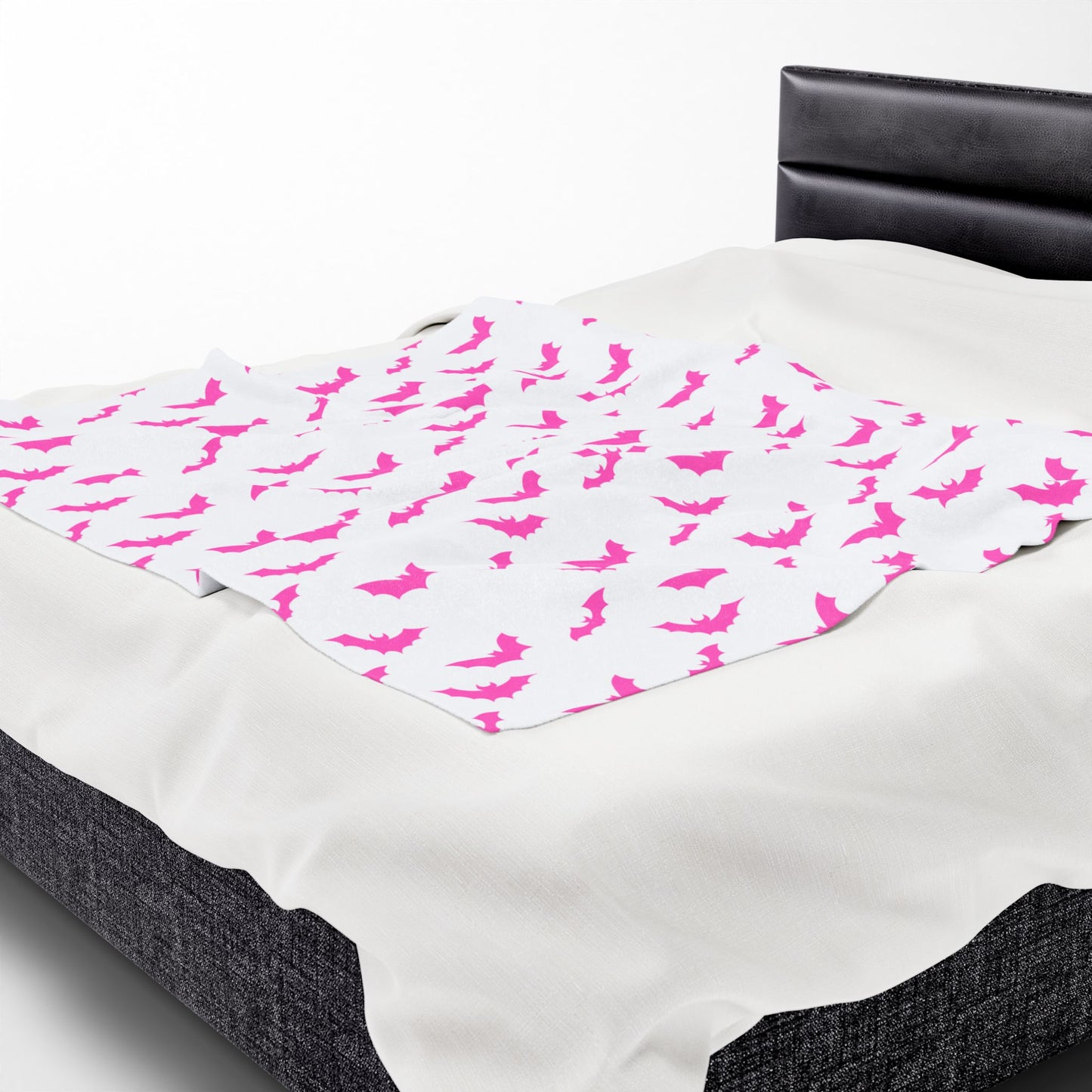 Pink Bat Blanket, White Plush Throw Blanket, Cute Halloween Blanket, Cozy Soft Bat Decor Gift