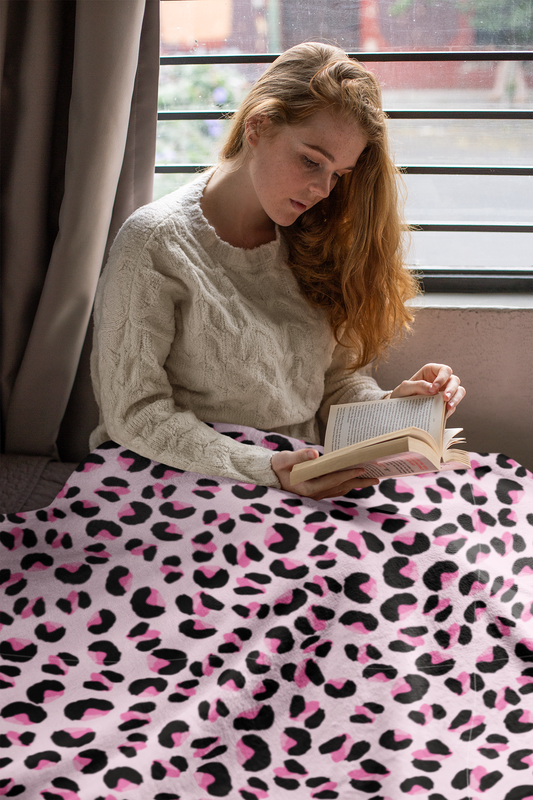 Pink Leopard Print Plush Blanket | Cozy Throw for Home, Perfect Gift for Kids, Living Room Decor