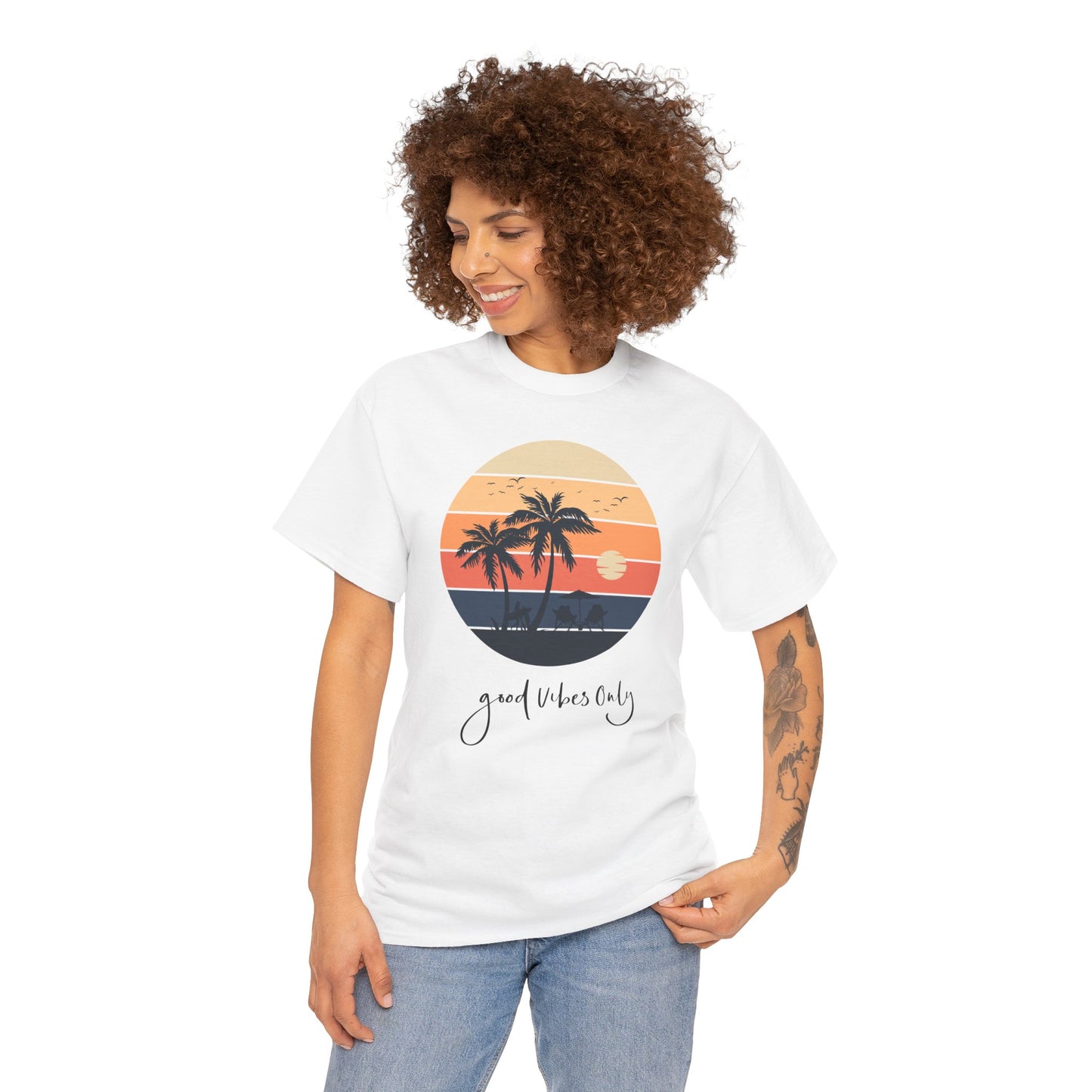 T-Shirt with Sunset Palm Graphic, Good Vibes Only Tee, Relaxed Style, Beachwear Inspiration, Summer Outfits, Vacation Casual