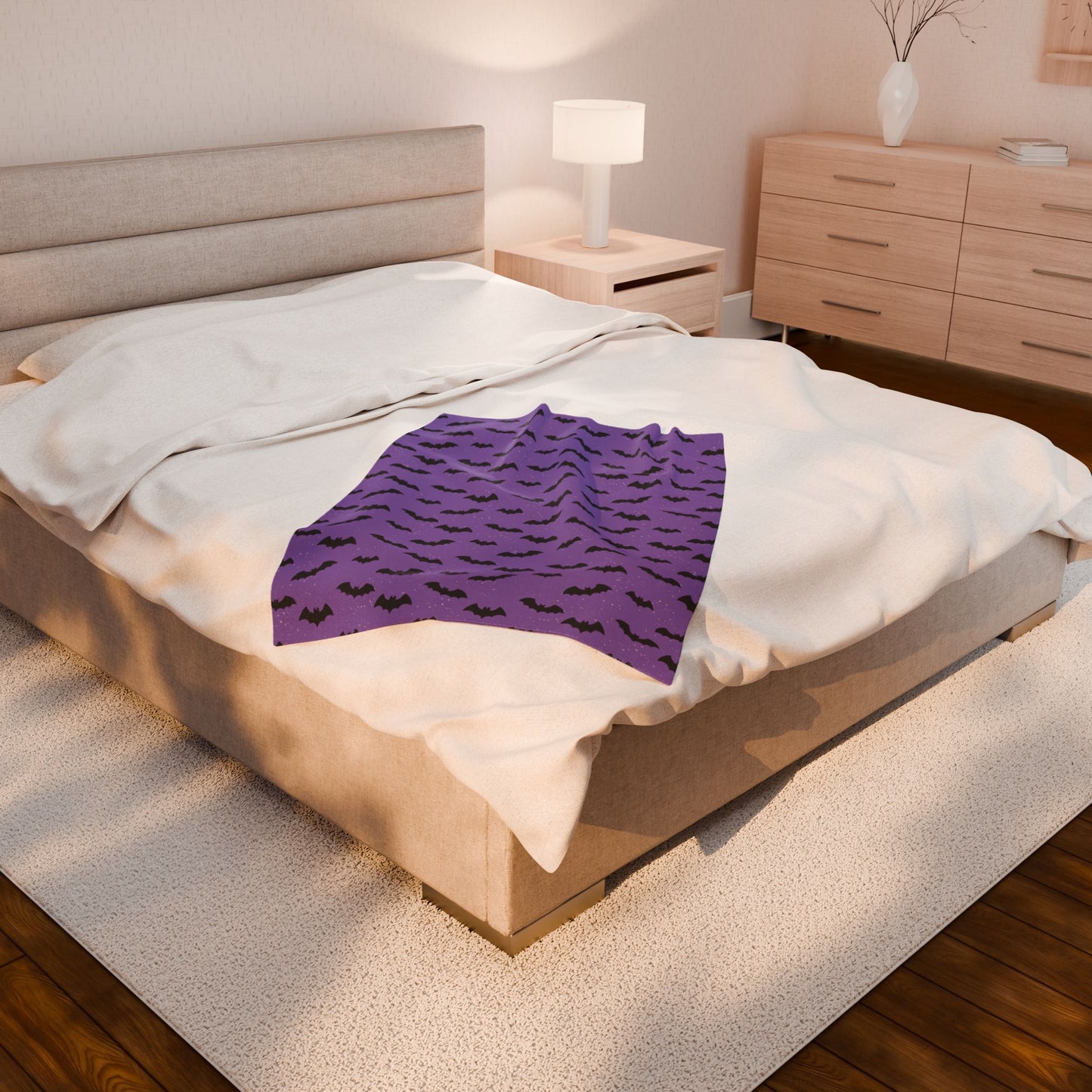 Purple Bat Plush Blanket, Cozy Halloween Throw with Cute Bat Design, Gothic Spooky Decor Gift