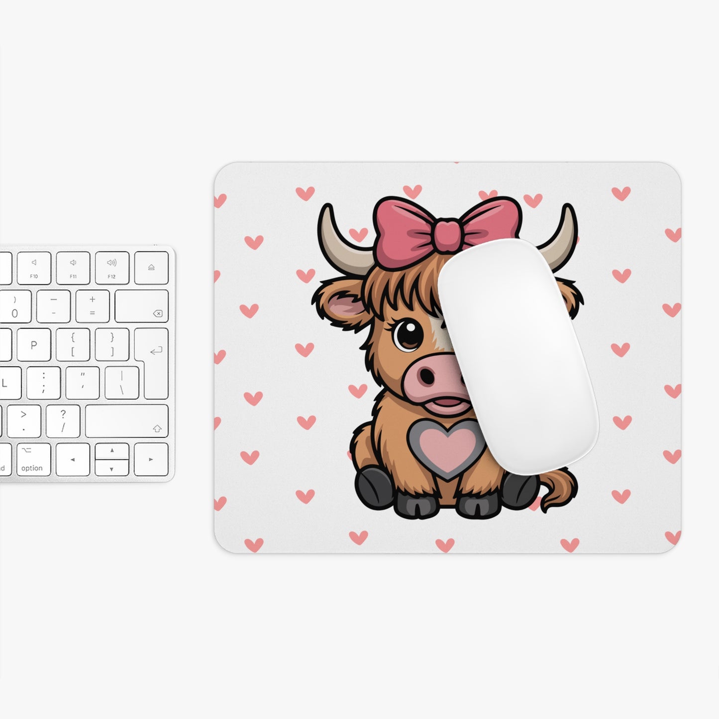 Cute Highland Cow Mouse Pad – Adorable Desk Accessory with Hearts & Bow Design